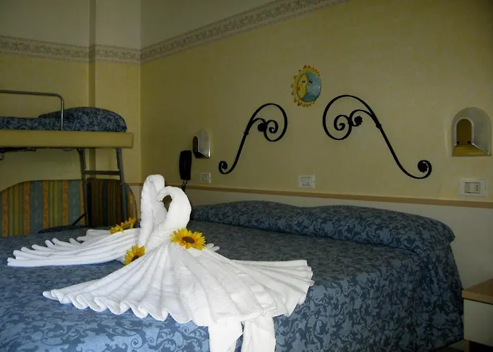 Hotel Holiday